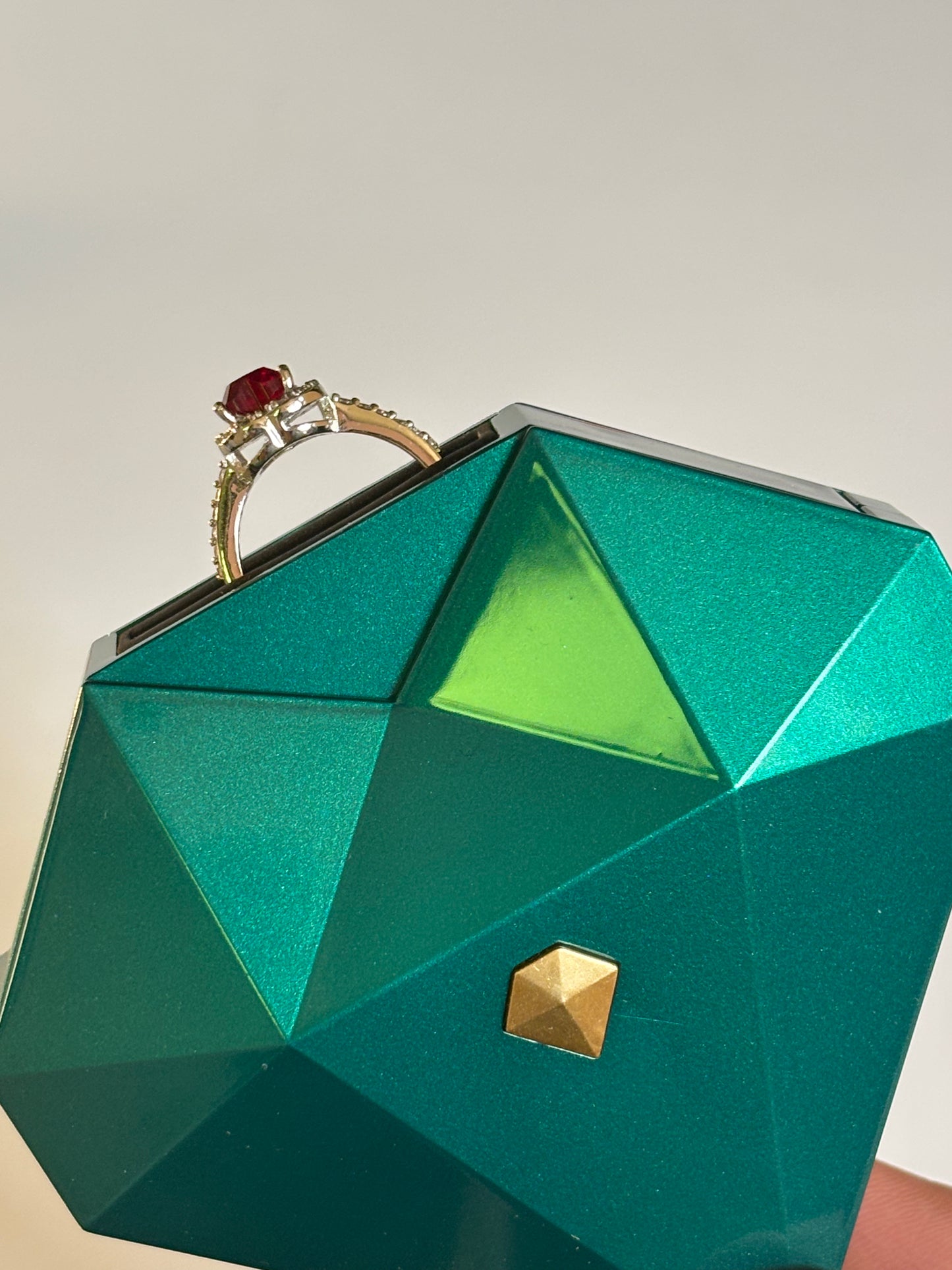 The Heart Reveal – One Press, One Perfect Surprise